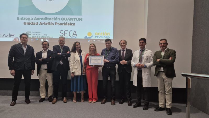 Acción Psoriasis, en la entrega de la certificación ‘Quantum’ del Clínico de Granada