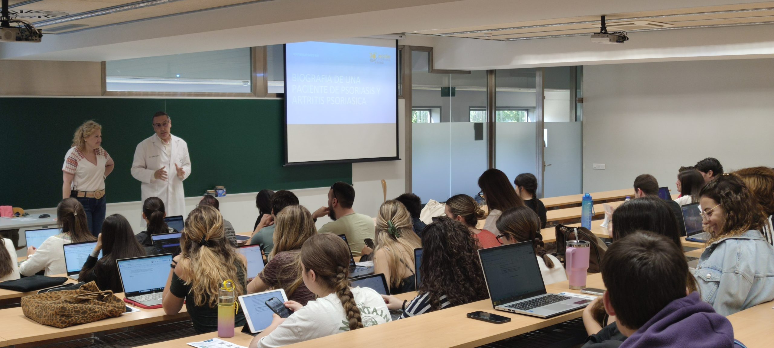 El paciente en las aulas con Acción Psoriasis