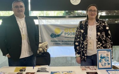 Santiago recibe a Acción Psoriasis en el Congreso de Enfermería Dermatológica