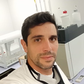Dr. Mikel San Rafael
